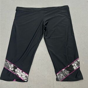 Women’s Black Floral Athletic Cropped Leggings 3X Like New